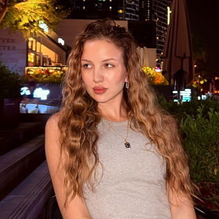 Arina B.