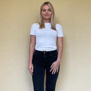 Alexandrina R.