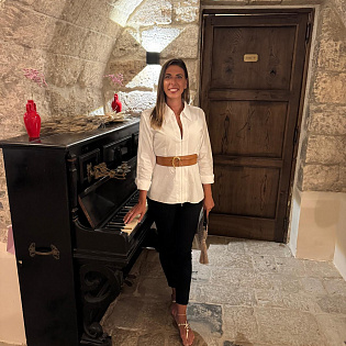 Simona